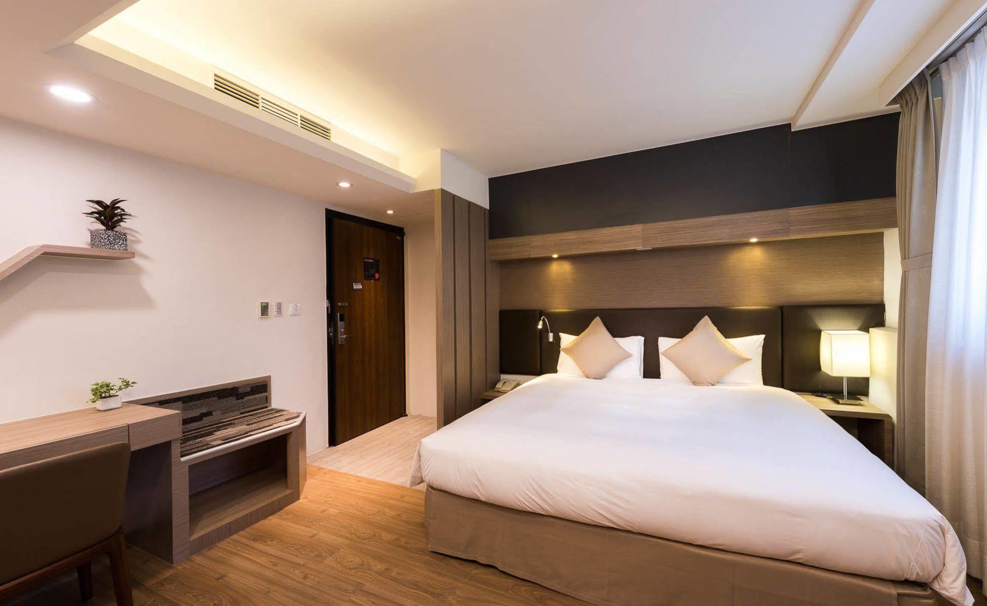 Shin Yuan Park Hotel Hsinchu City Exterior photo